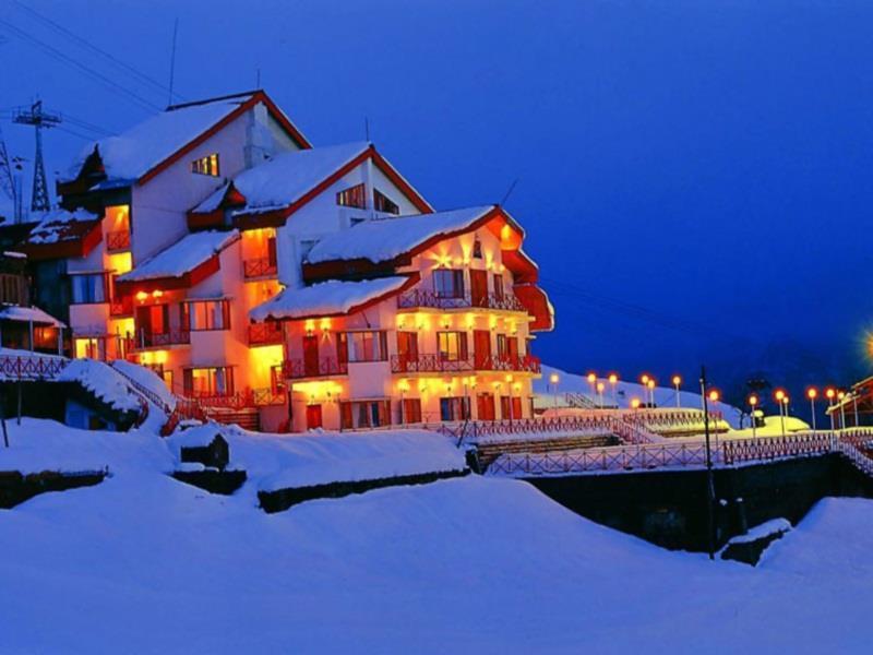 Clifftop Club Auli Joshīmath Екстериор снимка